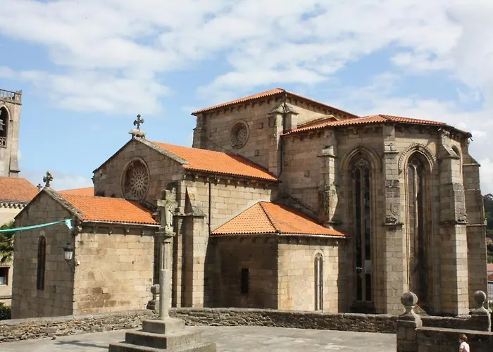 Apartamentos Turisticos Betanzos